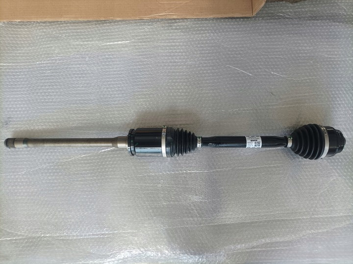 31608486201  31608486204 31608486205  31608486202 Front Transmission Drive shaft Assembly Front Drivaxel Fit for BMW G05 G06 G07