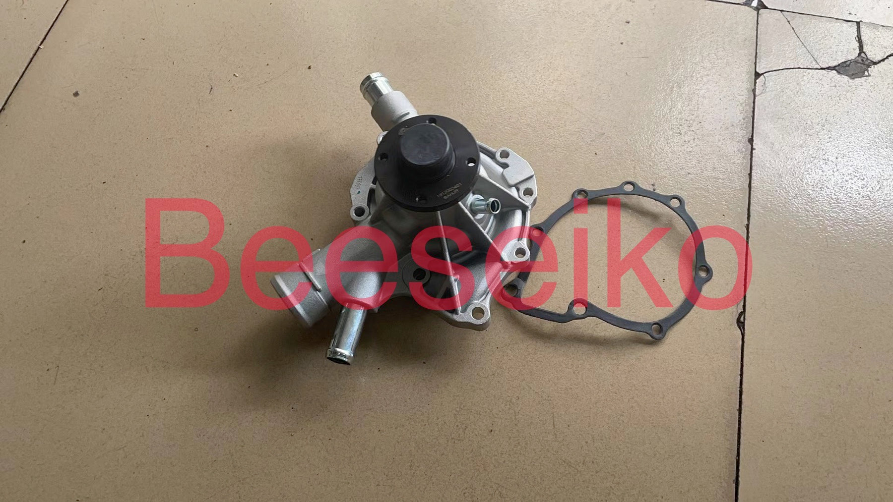 1612003601 1612003401 1612003201 1612003801 Water Pump For Ssangyong ISTANA Mercedes Benz MB100